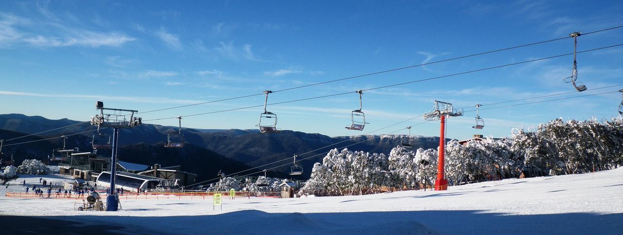 Ski Club Of Victoria - Ivor Whittaker Lodge Маунт-Буллер Екстер'єр фото
